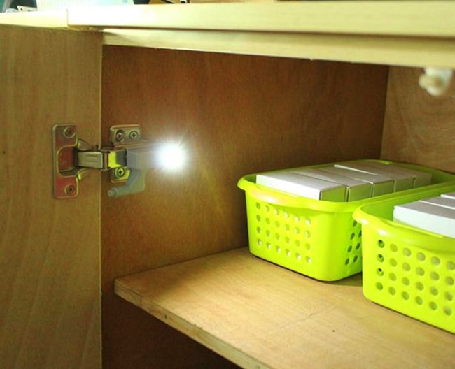 Iluminación LED en el interior de armarios